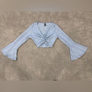 Divided Light Blue Bell Sleeve Crop Top XXS H&M beautiful textured boho